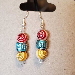 Silver Tone Metal and Glass Spiral Bead Dangle Earrings Tony Alexander Jewelry